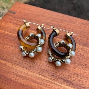 Elegant Tortoise Shell Hoop Earrings